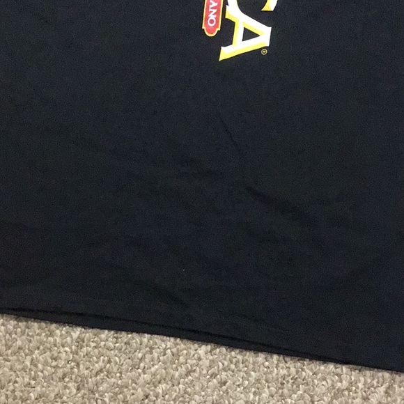 T-Shirt - Picture 5 of 6